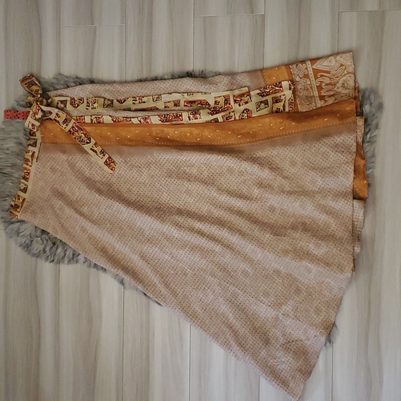 Embrujo Dresses & Skirts - 🔴 100% silk wrap midi/maxi skirt